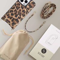 Selencia Coque arrière avec cordon et porte-cartes Nova iPhone 14 Pro - Leopard