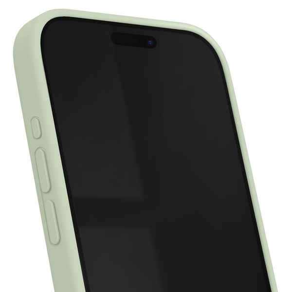 iDeal of Sweden Coque en silicone avec MagSafe Apple iPhone 15 Pro - Sage Green