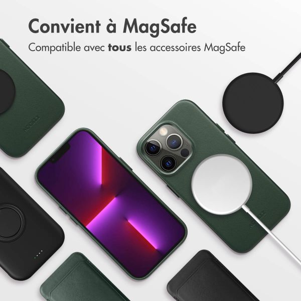 Accezz Coque arrière en cuir avec MagSafe Apple iPhone 13 Pro - Cedar Green