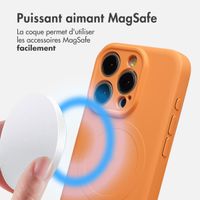 imoshion Coque Couleur avec MagSafe Apple iPhone 15 Pro - Neon Orange