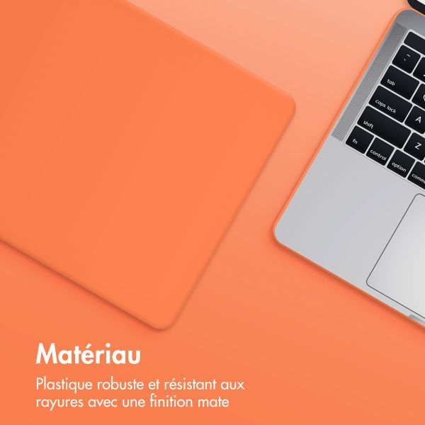 imoshion Coque rigide Apple MacBook Air 15 pouces (2023 / 2024 M3 chip / 2025 M4 chip) - Apricot Crush Orange