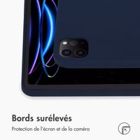 Accezz Coque Liquid Silicone avec porte-stylet Apple iPad Pro 12.9 (2022) / Pro 12.9 (2021) / Pro 12.9 (2020) - Bleu foncé