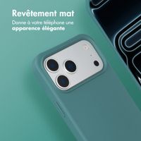 imoshion Coque arrière Color avec cordon amovible et MagSafe Apple iPhone 17 Pro Max - Vert foncé