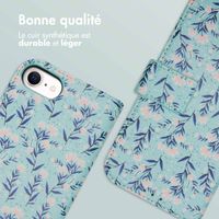imoshion Étui de télephone portefeuille Design Apple iPhone SE (2022 / 2020) / 8 / 7 / 6(s) - Blue Flowers