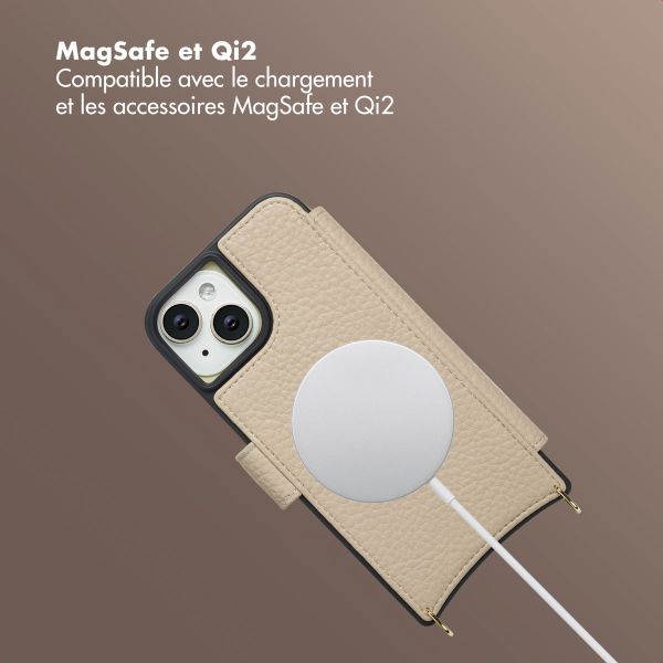 Selencia Étui Riva avec MagSafe et cordon de téléphone Apple iPhone 15 - Beige