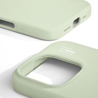 iDeal of Sweden Coque en silicone avec MagSafe Apple iPhone 16 Pro Max - Sage Green