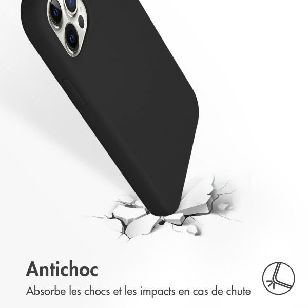 Accezz Coque Liquid Silicone Apple iPhone 12 (Pro) - Noir