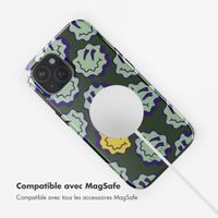 Selencia Coque arrière Vivid Tough avec MagSafe iPhone 15 - Wavy Smiley Green