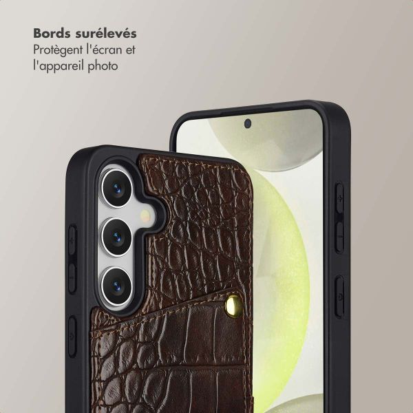 Selencia Coque de télephone Nova Croco avec cordon et porte-cartes Samsung Galaxy S24 / S25 - Choco Brown
