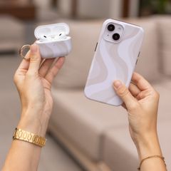 Selencia Coque Vivid Apple AirPods 4 - Desert Waves Beige