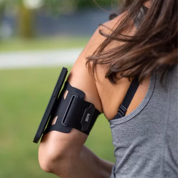 SP Connect SPC+ Series - Coque de téléphone Apple iPhone SE (2022 / 2020) / 8 / 7 / 6(s) - Noir