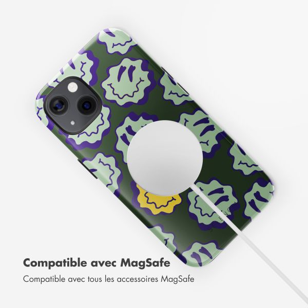Selencia Coque arrière Vivid avec MagSafe Apple iPhone 13 - Wavy Smiley Green