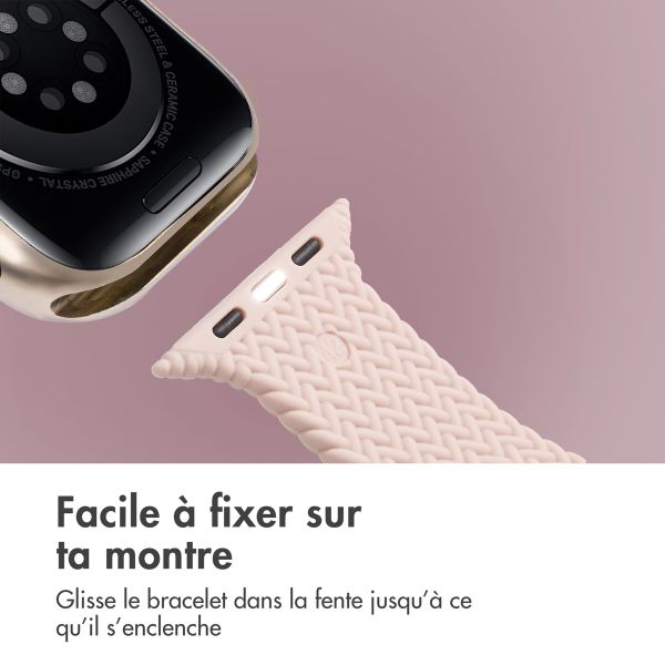 imoshion Bracelet tressé en silicone Apple Watch Series 1 t/m 11 / SE / Ultra (44/45/46/49 mm) - Rose
