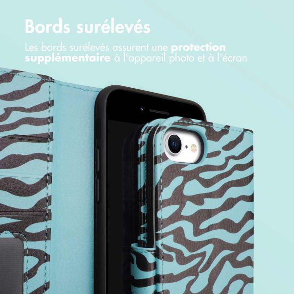 imoshion ﻿Étui de téléphone portefeuille Design iPhone SE (2022 / 2020) / 8 / 7 / 6(s) - Black Blue Stripes