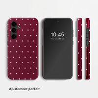 Selencia Coque arrière Vivid Samsung Galaxy S24 FE - Happy Dots Burgundy