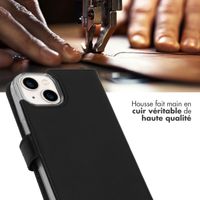 Selencia Étui de téléphone portefeuille en cuir véritable iPhone 14 - Noir