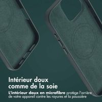 Accezz Coque arrière en cuir avec MagSafe Apple iPhone 16 Pro Max - Cedar Green