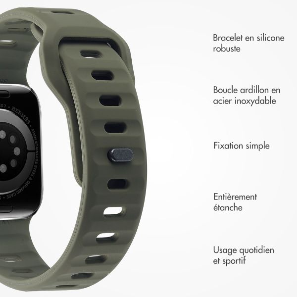 imoshion Bracelet en silicone Active Sport Apple Watch Series 1-9 / SE (38/40/41 mm) | Series 10 (42 mm) - Vert Noirâtre