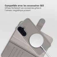 Selencia Étui portefeuille amovible Olyn avec MagSafe Samsung Galaxy A57 (5G) - Gris