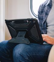 UAG Étui de télephone portefeuille Metropolis SE Microsoft Surface Pro 12 - Black