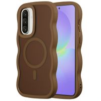 Selencia Coque arrière Wavy avec MagSafe Samsung Galaxy A36 / A56 - Mocha Brown