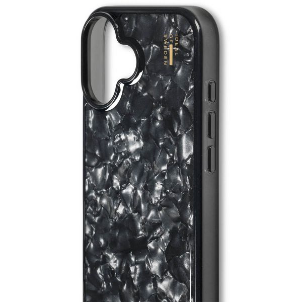 iDeal of Sweden Coque Pearlized Apple iPhone 16 - Noir