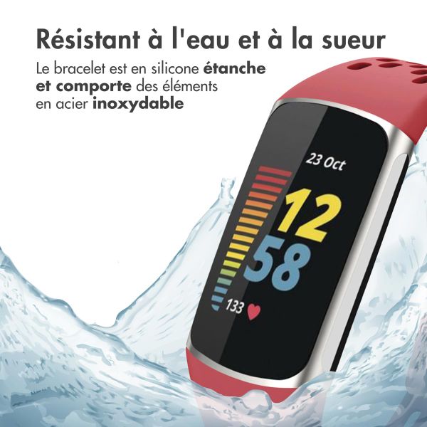 imoshion Bracelet de sport en silicone avec trous Fitbit Charge 5 / Charge 6 - Rouge