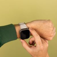 imoshion Bracelet en nylon Alpine Apple Watch Series 1 t/m 11 / SE / Ultra (44/45/46/49 mm) - Blanc