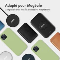 Accezz Coque Liquid Silicone avec MagSafe Apple iPhone 15 Plus - Vert