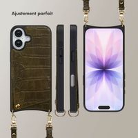 Selencia Coque de télephone Nova Croco avec cordon et porte-cartes Apple iPhone 17 - Dark Olive