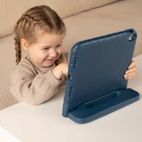imoshion Coque kidsproof avec poignée Apple iPad 11 (2025) 11 pouces A16 / iPad 10 (2022) 10.9 pouces - Bleu foncé