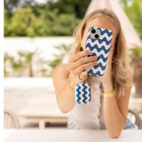 Selencia Coque arrière Vivid avec MagSafe Apple iPhone 14 - Wave Vibes Classic Blue