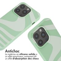 imoshion Coque design en silicone avec cordon Apple iPhone 15 Pro - Retro Green