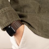Accezz Bracelet en cuir véritable magnétique Apple Watch | 44/45/46/49 mm - Chocolate Brown
