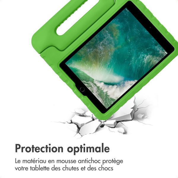 imoshion Coque kidsproof avec poignée Apple iPad 6 (2018) 9.7 pouces / iPad 5 (2017) 9.7 pouces - Vert