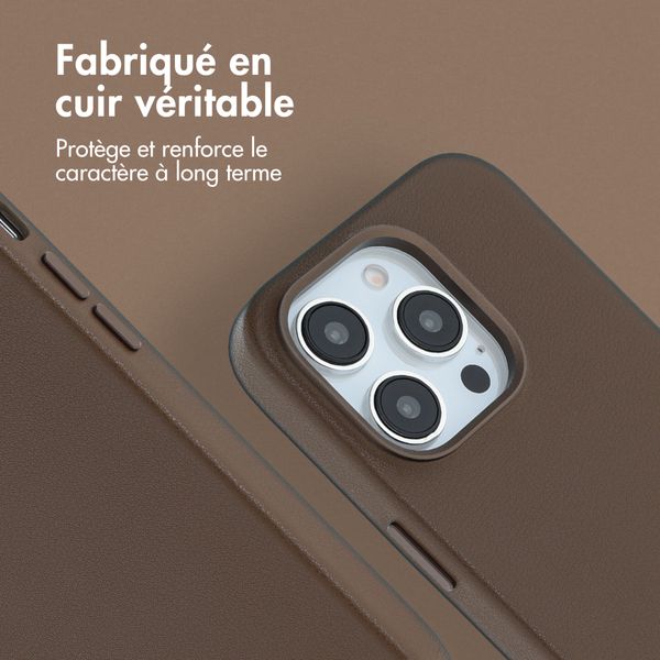 Accezz Coque arrière en cuir avec MagSafe Apple iPhone 14 Pro - Marron café