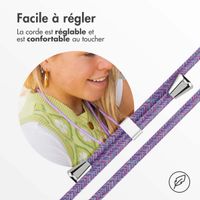 imoshion Coque design en silicone avec cordon Apple iPhone 15 Pro - Butterfly