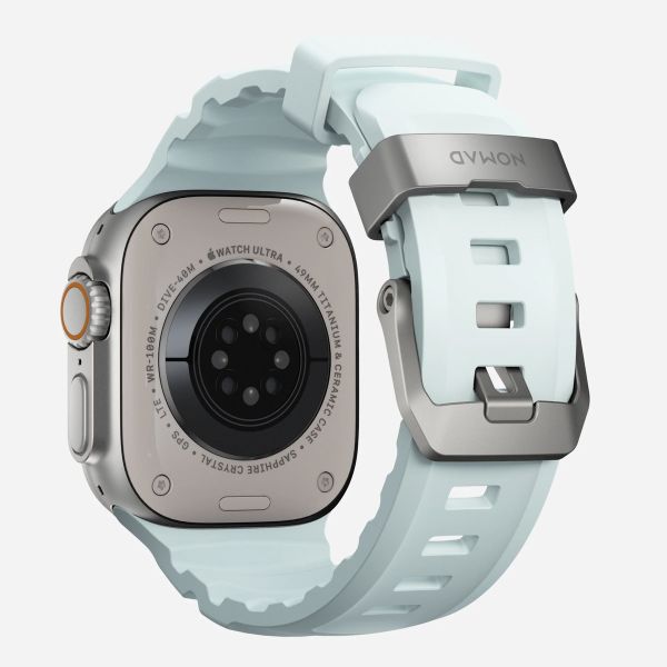 Nomad Bracelet Rocky Point Apple Watch Series 1 t/m 11 / SE / Ultra (44/45/46/49 mm) - Icy Blue Glow TItanium