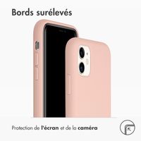 Accezz Coque Liquid Silicone iPhone 11 - Rose