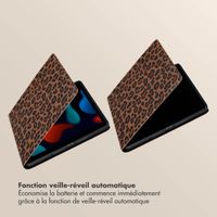 Selencia Coque tablette Sabi avec imprimé léopard Apple iPad 9 (2021) 10.2 pouces / iPad 8 (2020) 10.2 pouces / iPad 7 (2019) 10.2 pouces - Mocha Brown