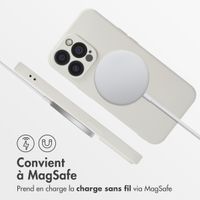 imoshion Coque Couleur avec MagSafe Apple iPhone 13 Pro - Beige