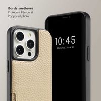 Selencia Coque arrière avec cordon et porte-cartes Nova iPhone 15 Pro - Beige