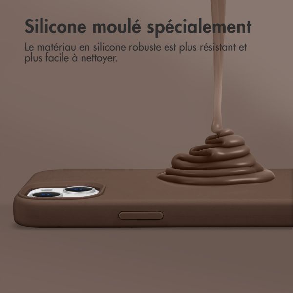 Accezz Coque Liquid Silicone avec MagSafe Samsung Galaxy S23 - New Tea Brown