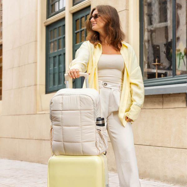 Selencia Sac à dos ordinateur portables Vaya Puffy 16 pouces - Soft Ivory