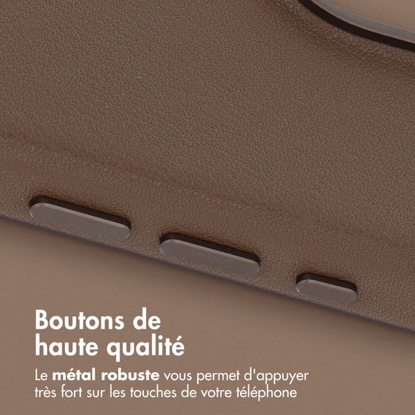 Accezz Coque arrière en cuir avec MagSafe Apple iPhone 16 Pro - Marron café
