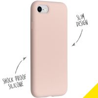 Accezz Coque Liquid Silicone Apple iPhone SE (2022 / 2020) / 8 / 7 - Rose