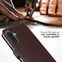 Selencia Étui portefeuille en cuir véritable Samsung Galaxy A17 - Marron