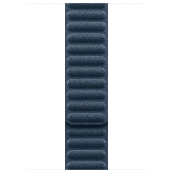 Apple Bracelet à maillons magnétique FineWoven Apple Watch Series 1 á 10 / SE / Ultra (2) (44/45/46/49 mm) - Taille M/L - Baltic Blue