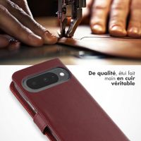 Selencia Étui portefeuille en cuir véritable Google Pixel 10 / 10 Pro - Burgundy