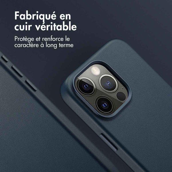Accezz Coque arrière en cuir avec MagSafe Apple iPhone 15 Pro Max - Nightfall Blue